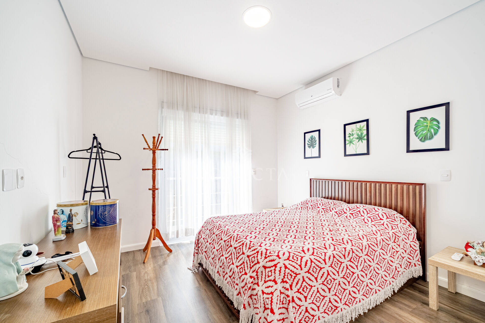 Casa, 3 quartos, 280 m² - Foto 32