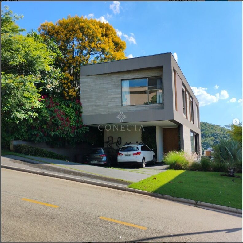 Casa, 3 quartos, 440 m² - Foto 1