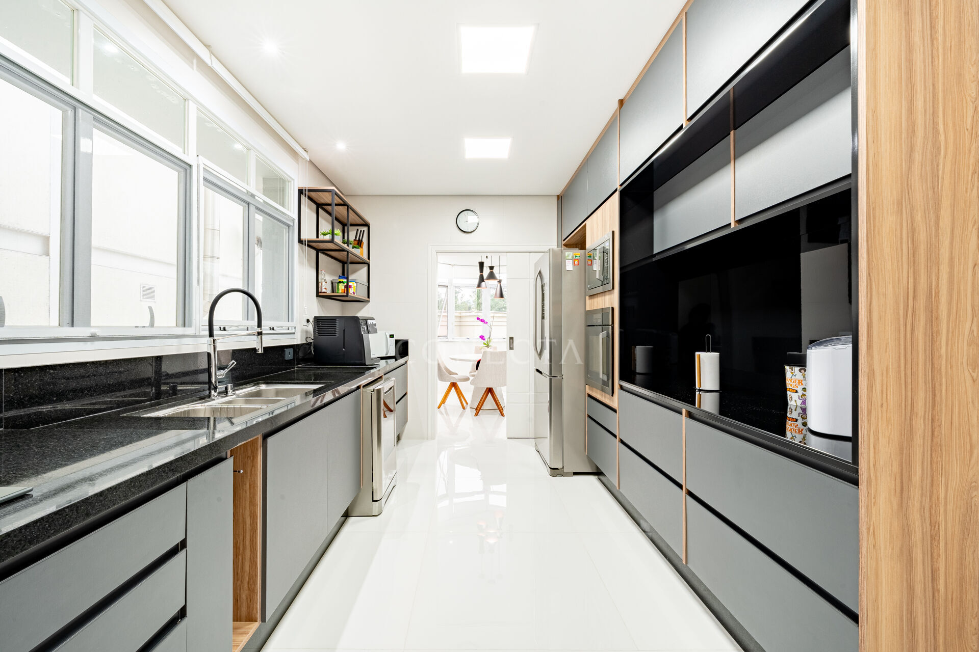 Casa à venda com 4 quartos, 489m² - Foto 11