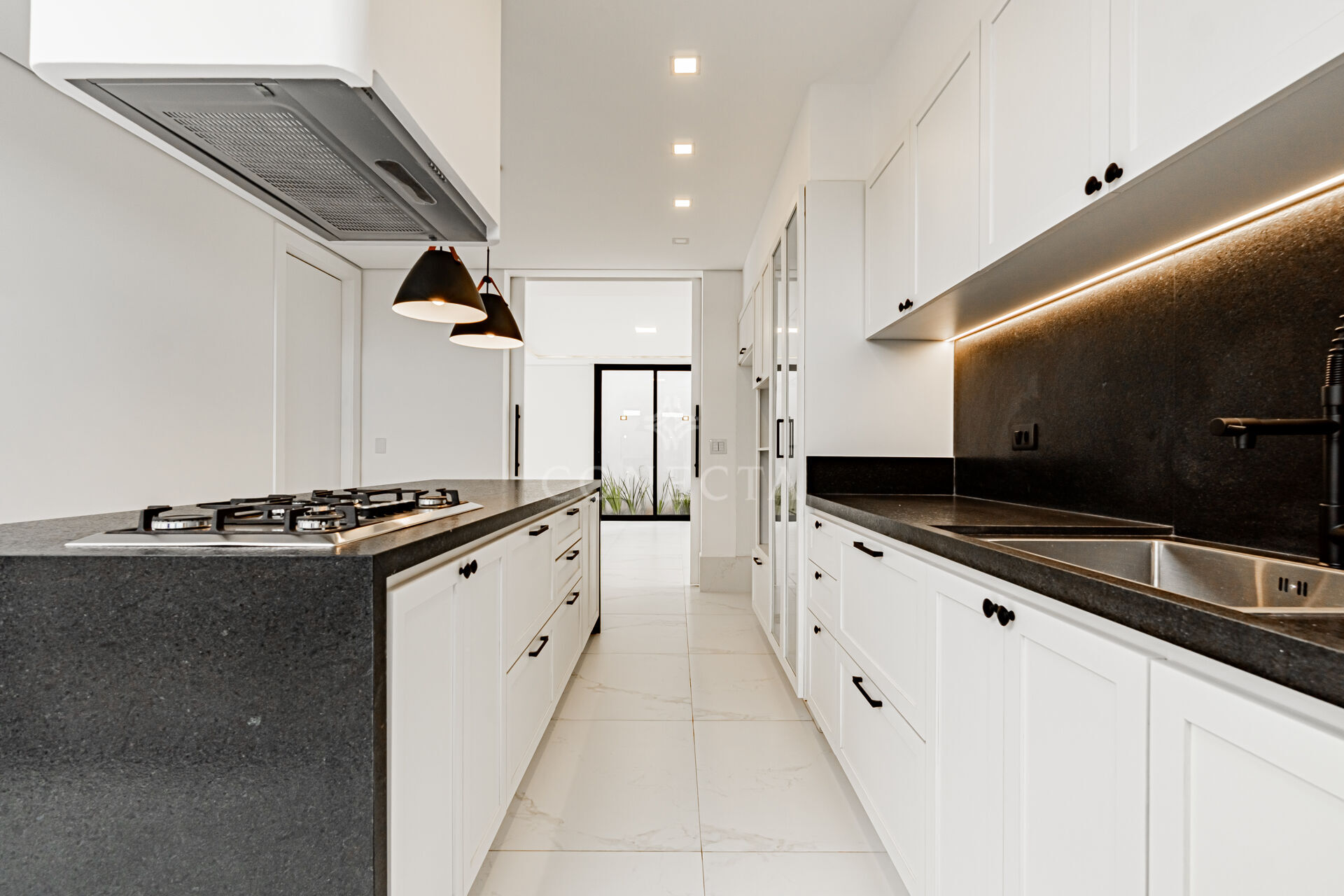 Casa à venda com 5 quartos, 422m² - Foto 27