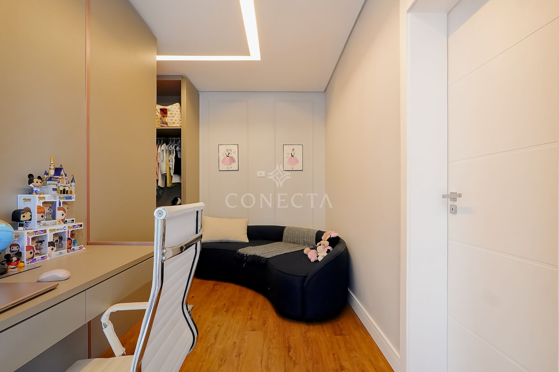 Casa à venda com 6 quartos, 1200m² - Foto 27