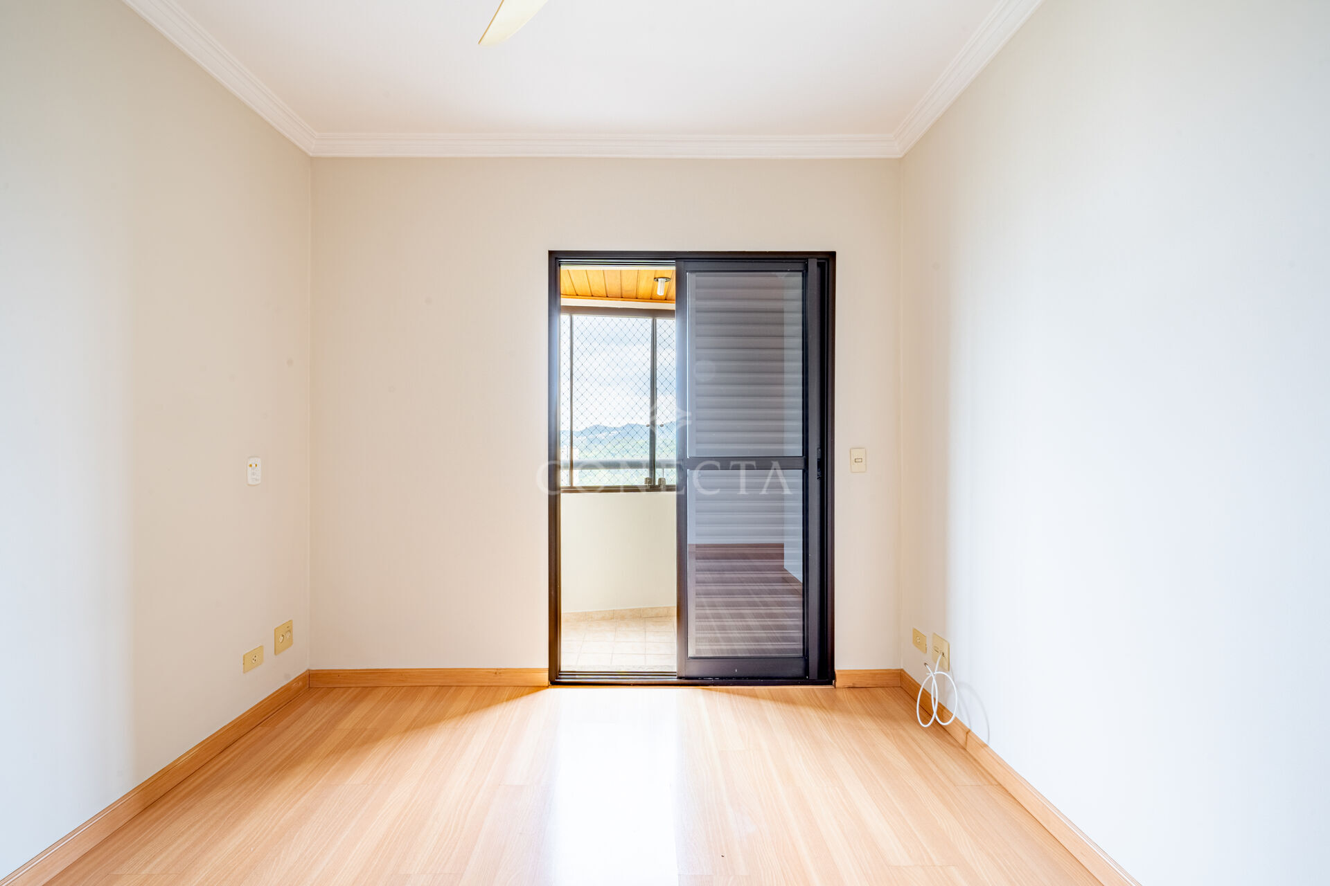 Apartamento para alugar com 4 quartos, 153m² - Foto 12