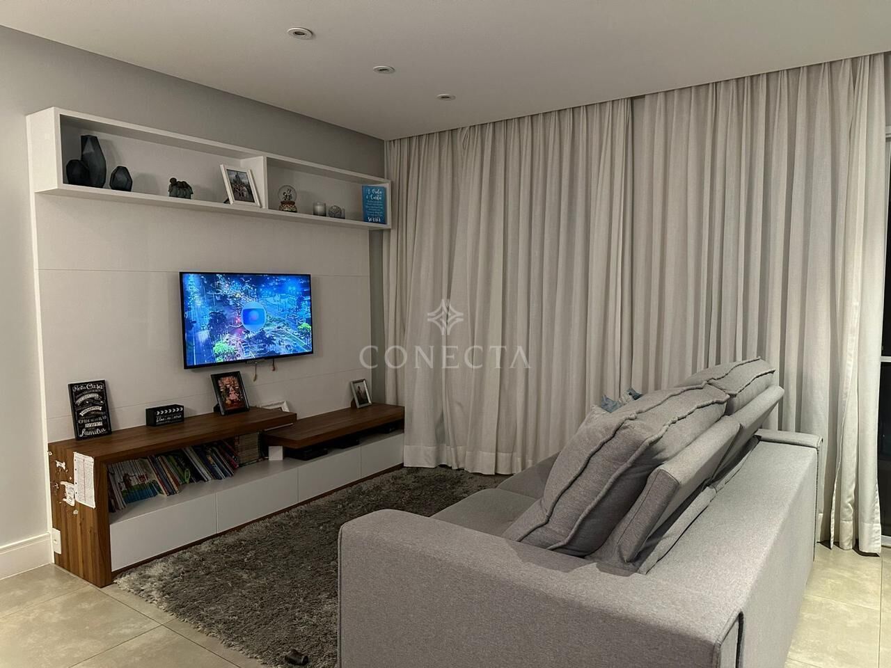 Apartamento à venda com 2 quartos, 94m² - Foto 1