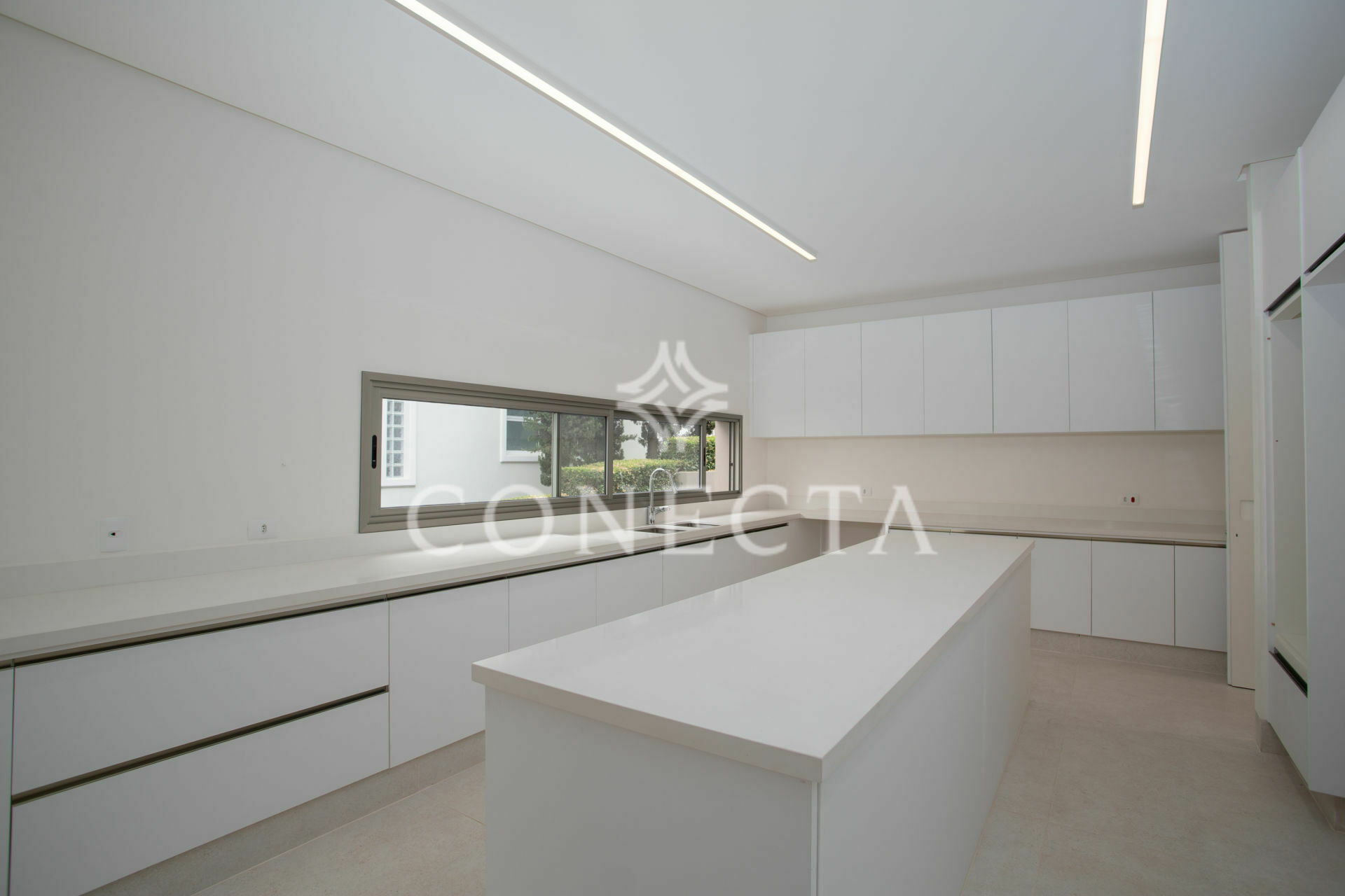 Casa à venda com 5 quartos, 1100m² - Foto 11