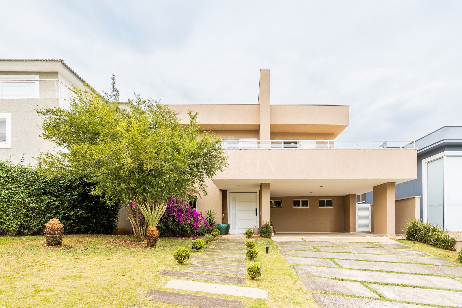 Casa, 3 quartos, 338 m² - Foto 1