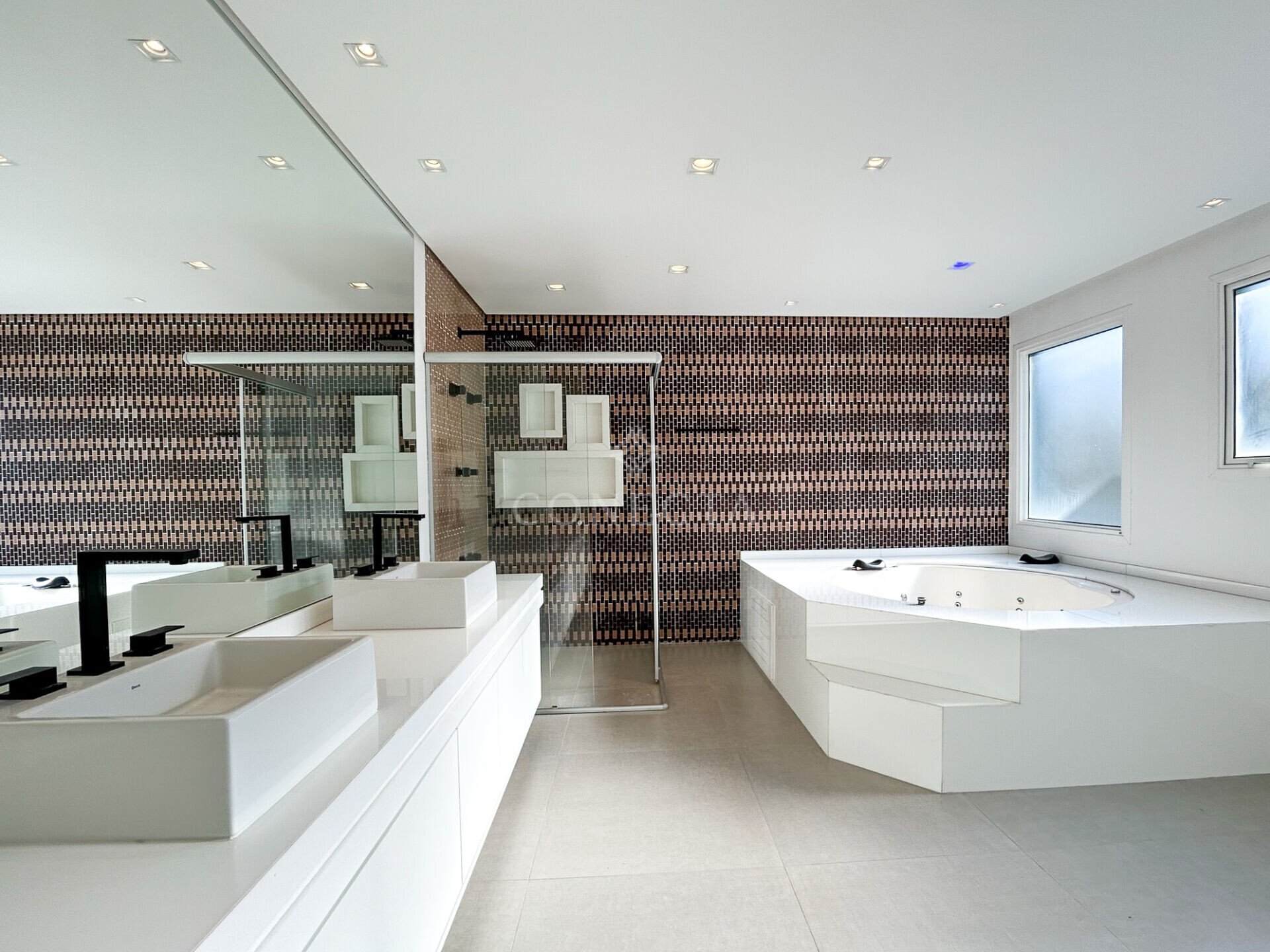Casa à venda com 4 quartos, 540m² - Foto 22