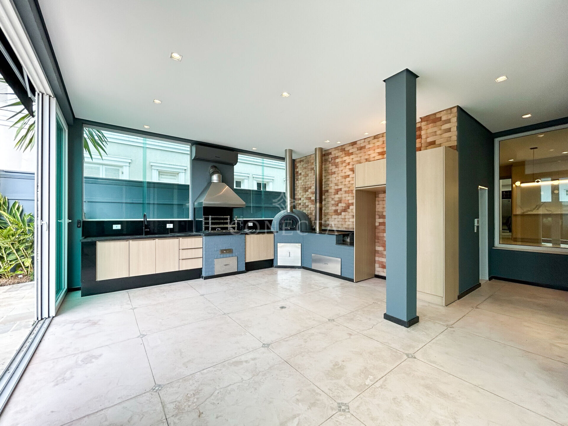 Casa à venda com 4 quartos, 540m² - Foto 2