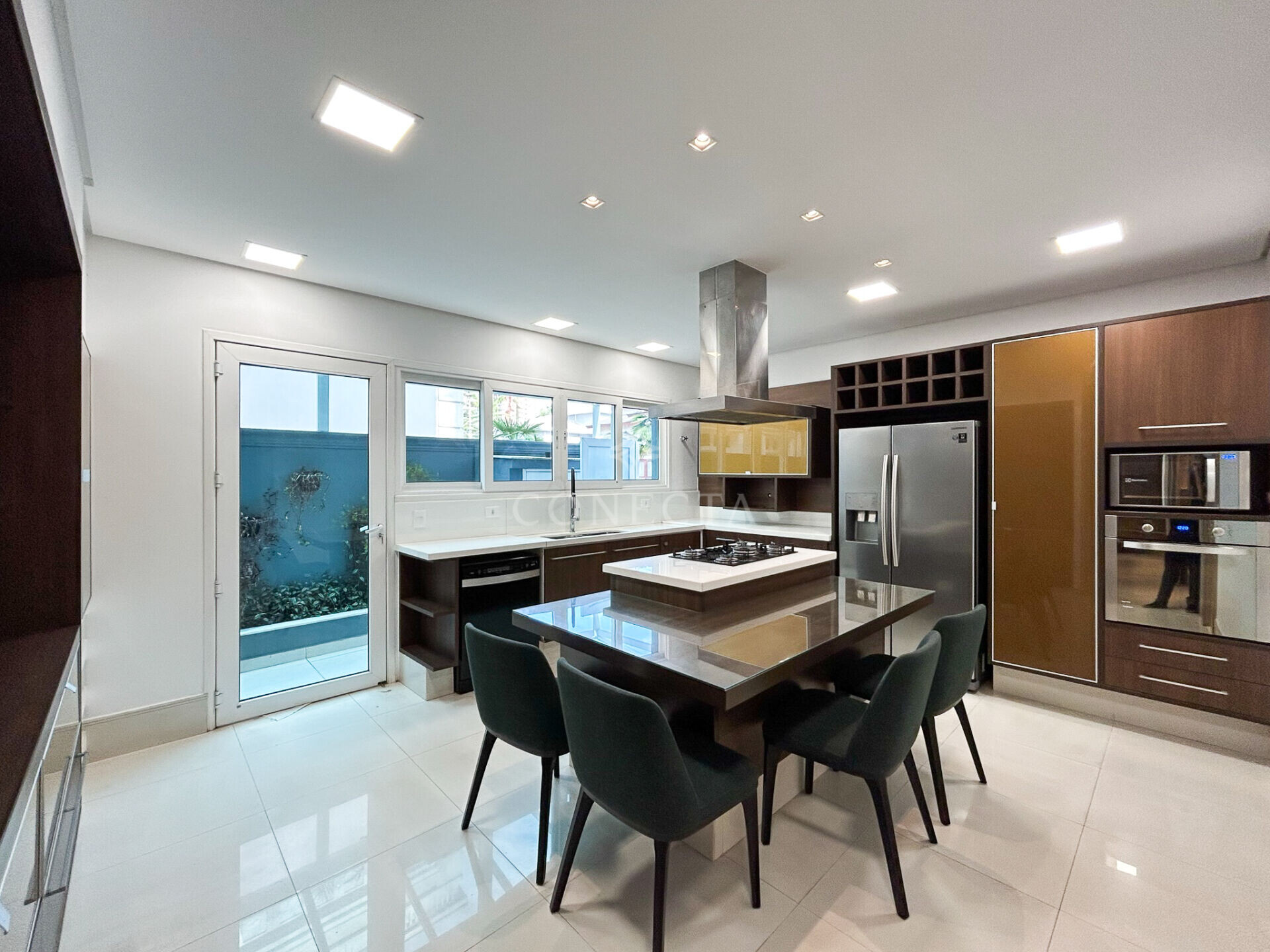 Casa à venda com 4 quartos, 540m² - Foto 14