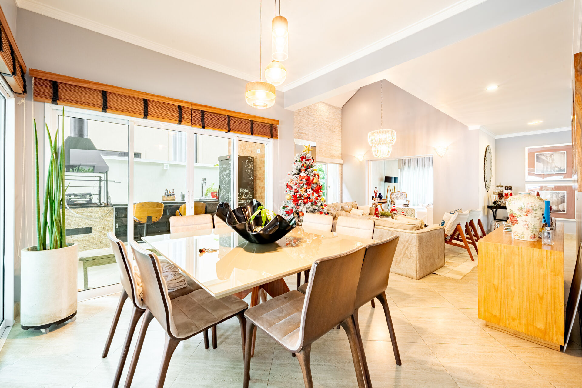 Casa à venda com 3 quartos, 365m² - Foto 8