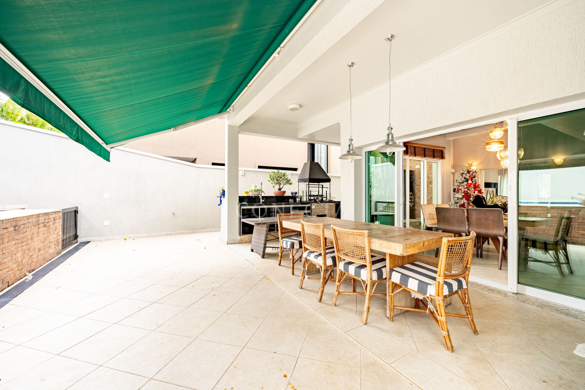 Casa à venda com 3 quartos, 365m² - Foto 14