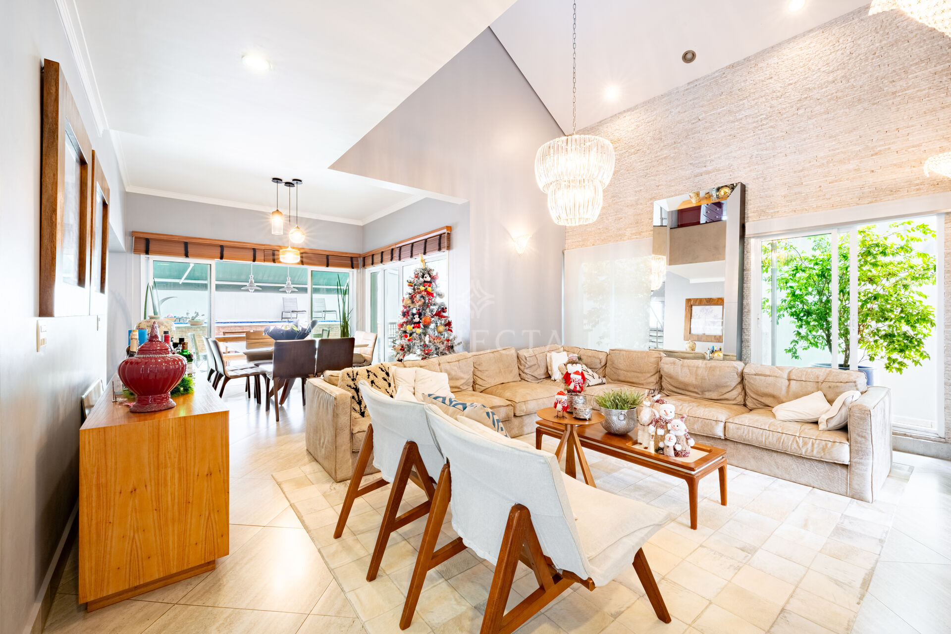 Casa à venda com 3 quartos, 365m² - Foto 3