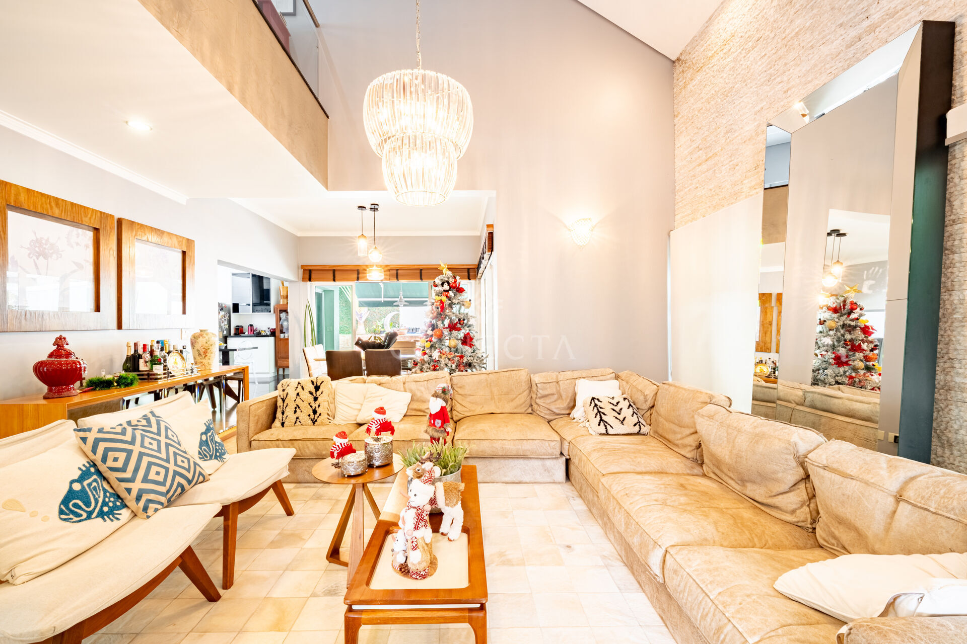 Casa à venda com 3 quartos, 365m² - Foto 5