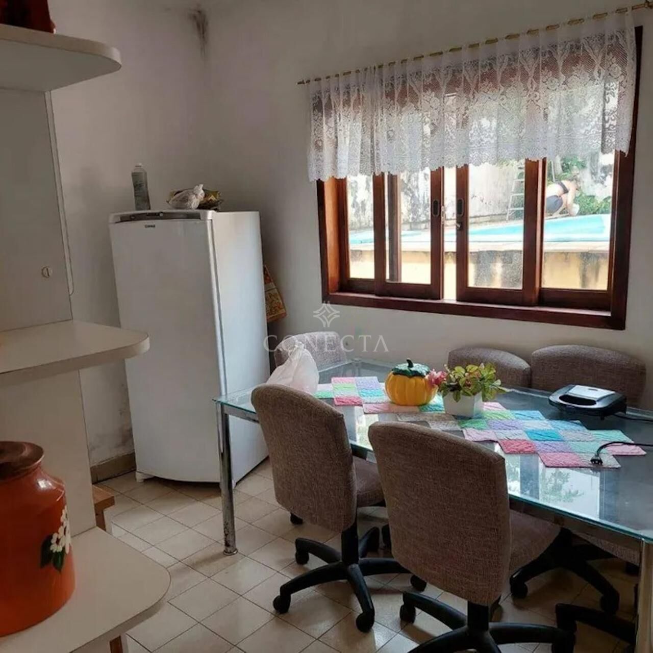 Casa à venda com 4 quartos, 260m² - Foto 12