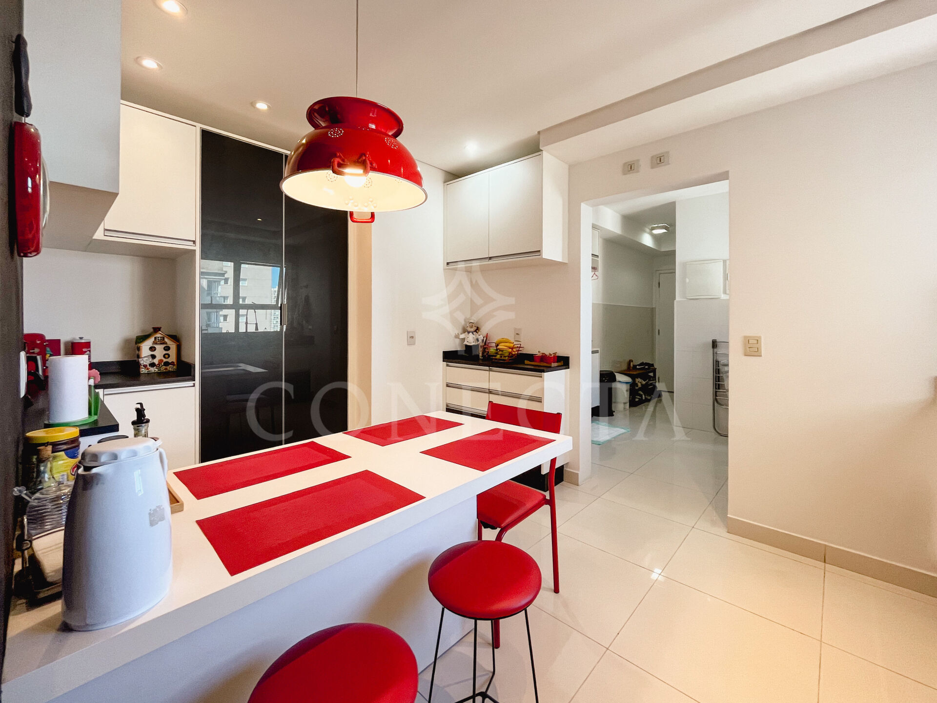 Apartamento à venda com 3 quartos, 121m² - Foto 9