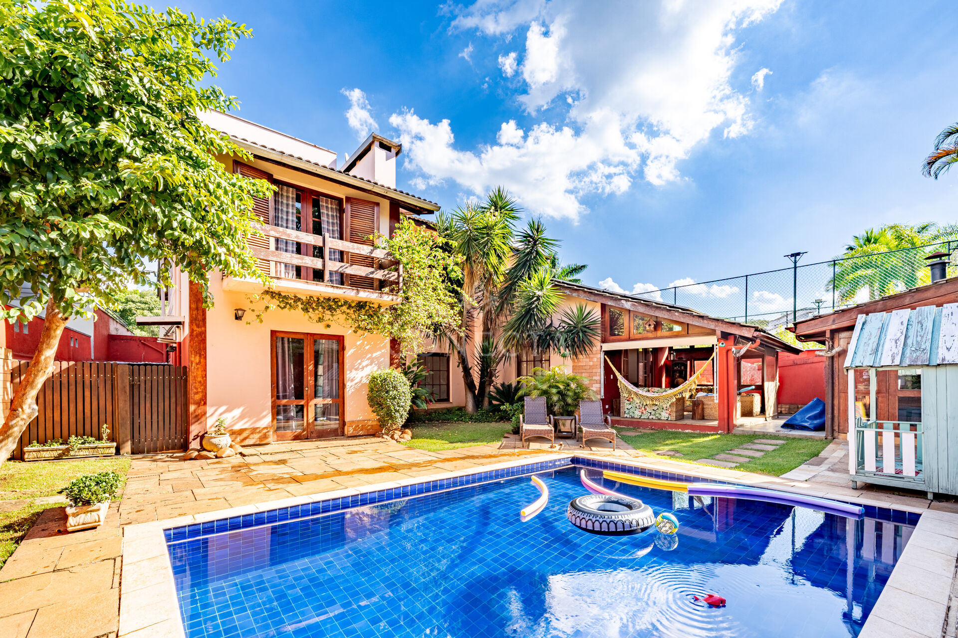 Casa, 4 quartos, 340 m² - Foto 2