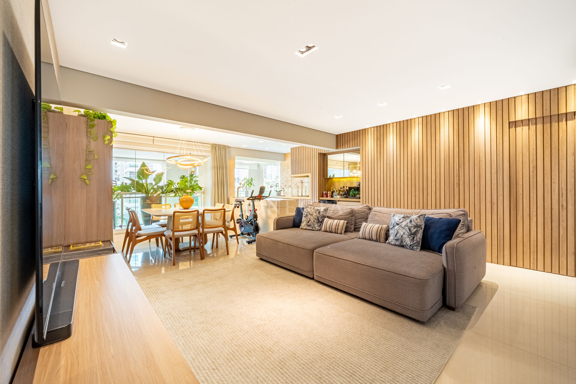 Apartamento, 3 quartos, 180 m² - Foto 2