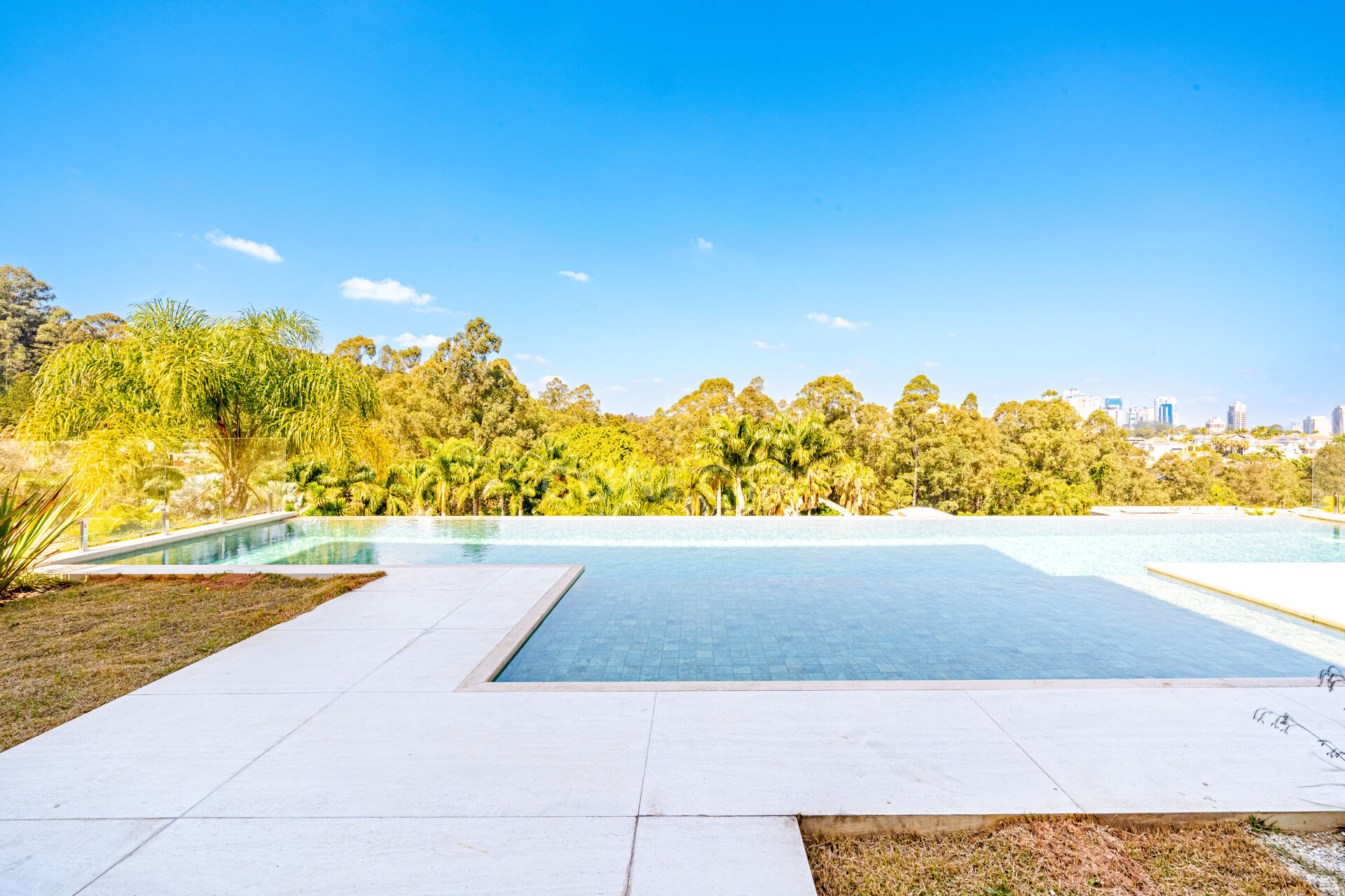 Casa, 4 quartos, 1125 m² - Foto 2