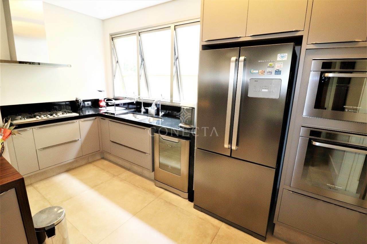 Casa à venda com 4 quartos, 448m² - Foto 3