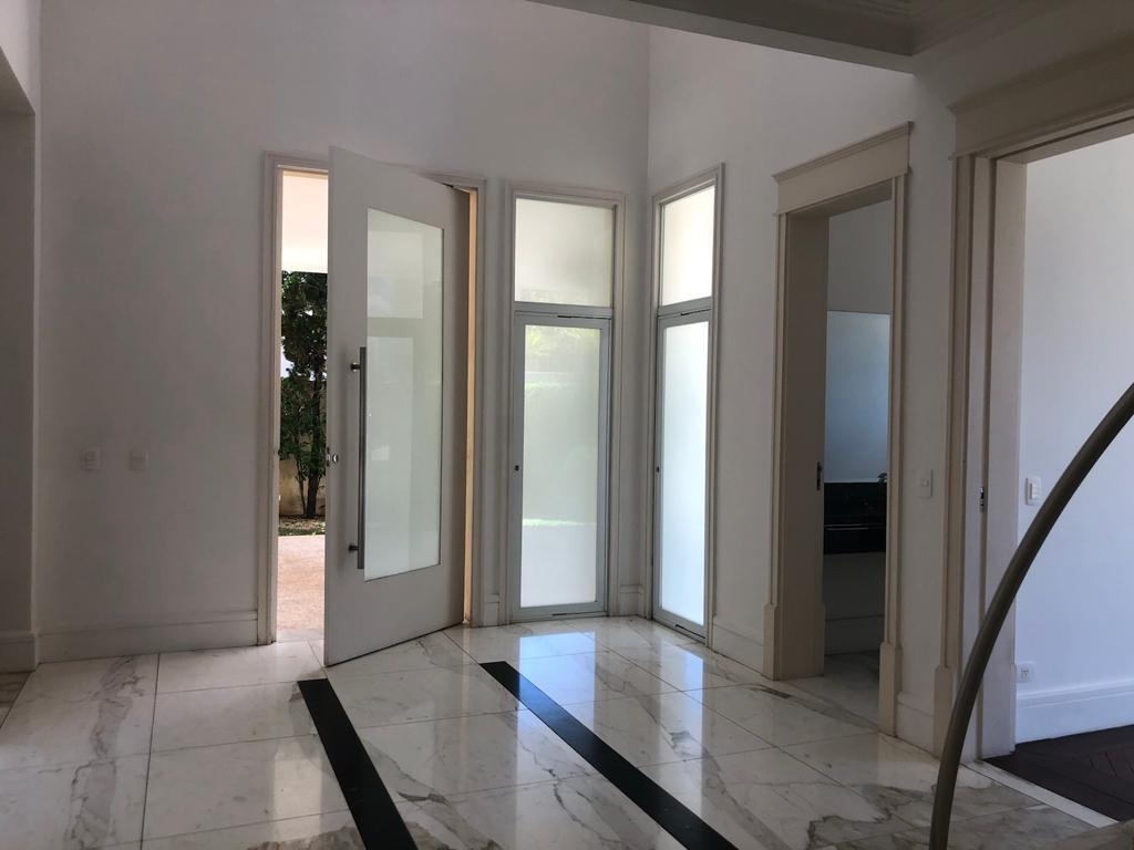 Casa à venda com 4 quartos, 600m² - Foto 8