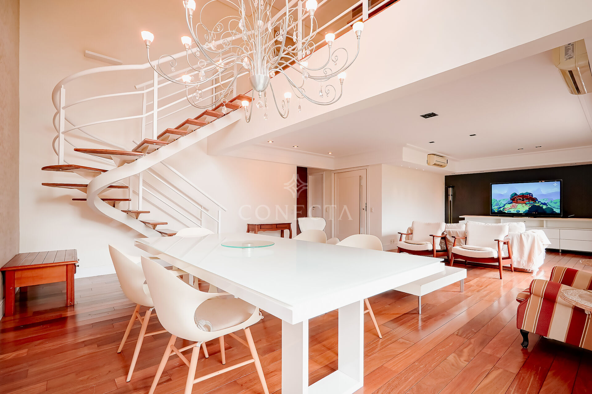Apartamento para alugar com 2 quartos, 220m² - Foto 7