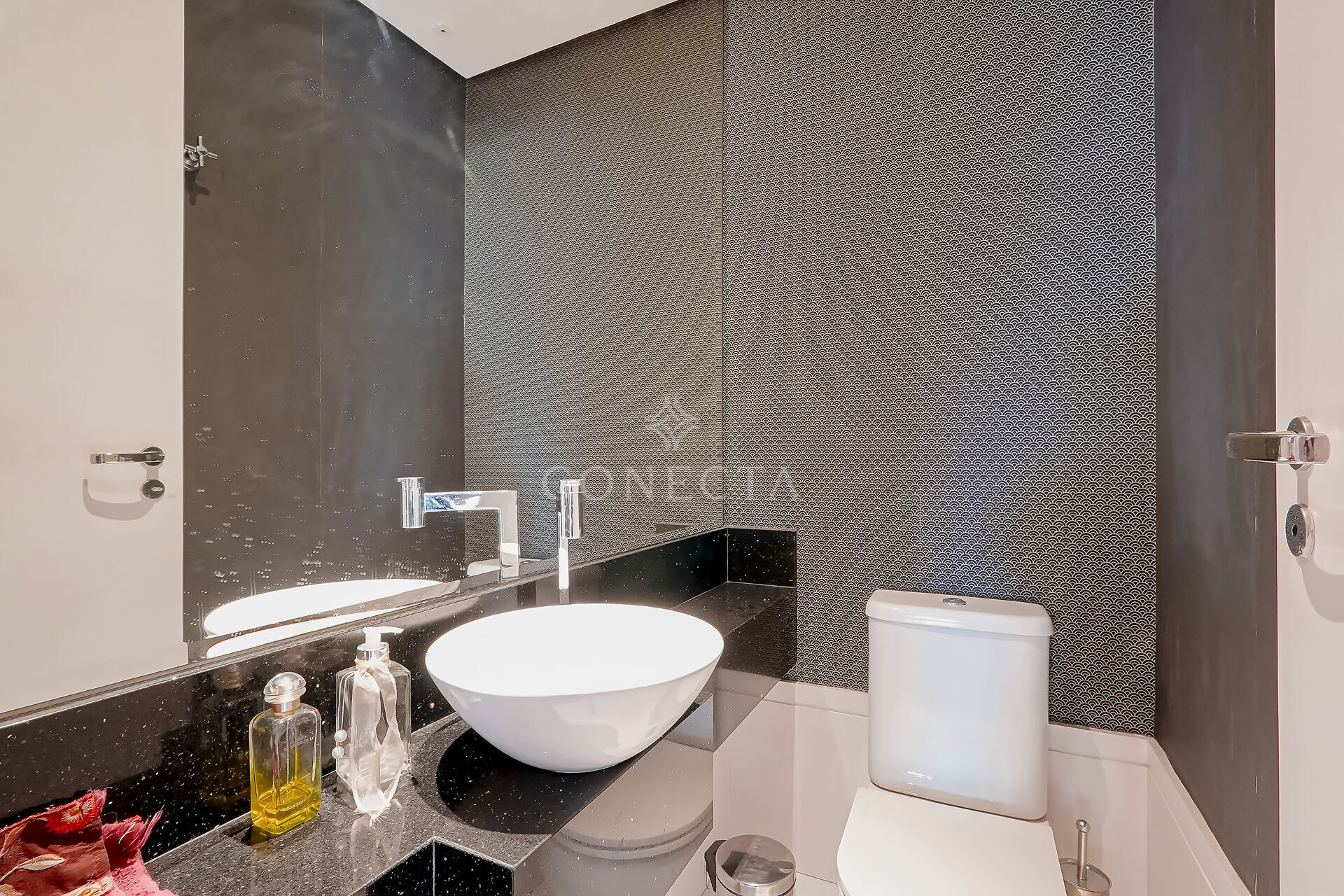 Apartamento para alugar com 2 quartos, 220m² - Foto 9