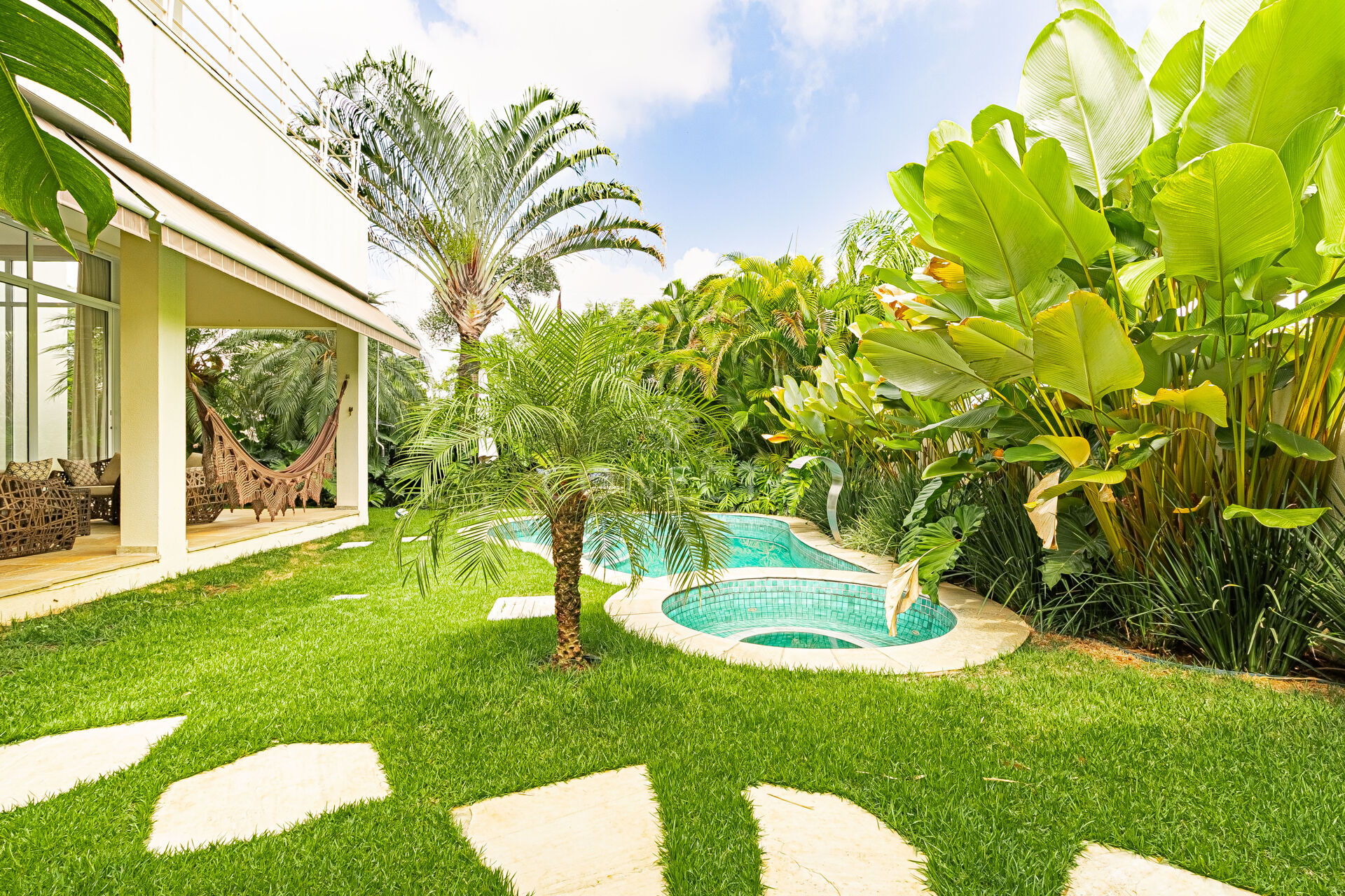 Casa, 4 quartos, 615 m² - Foto 2