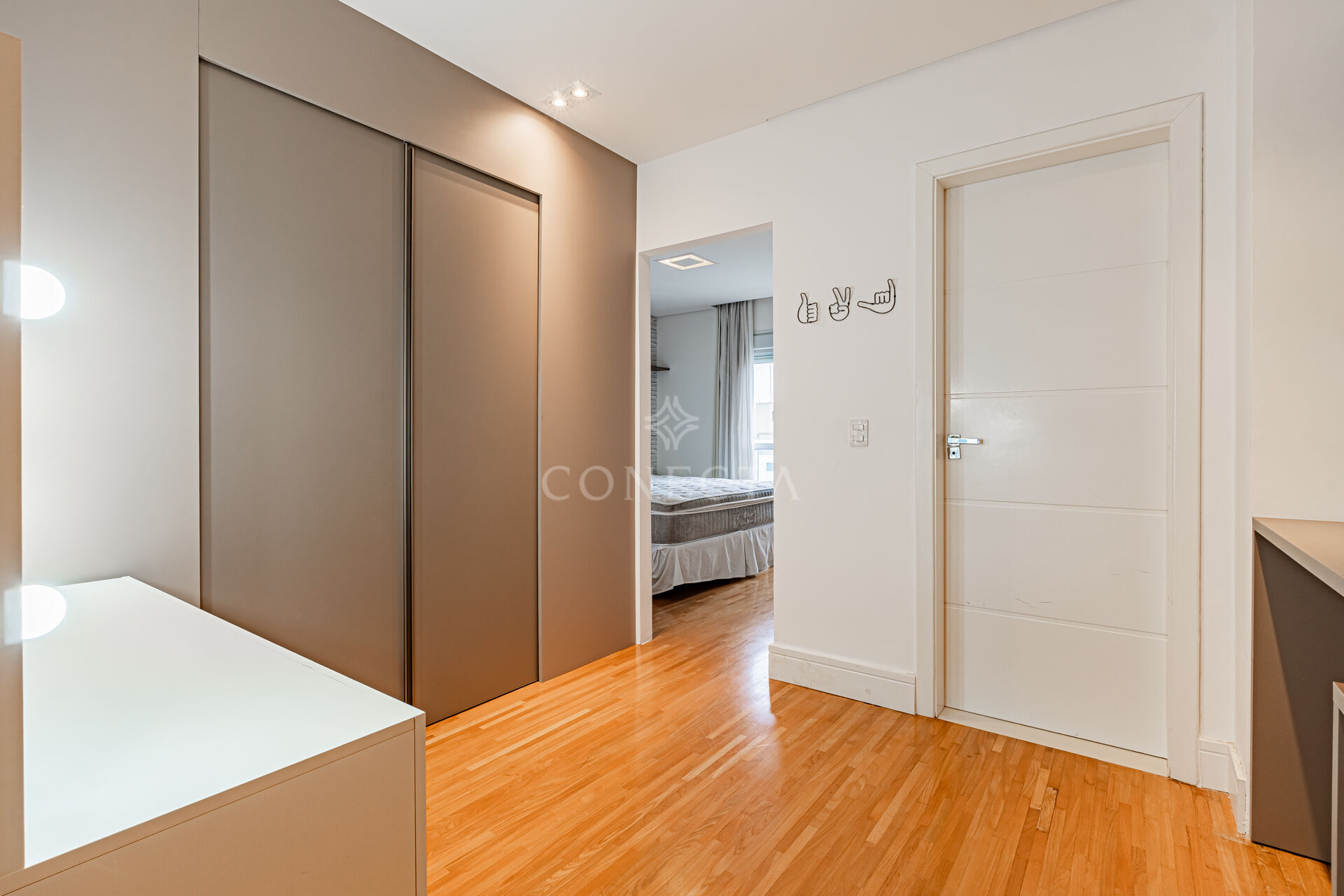 Apartamento à venda com 4 quartos, 243m² - Foto 29