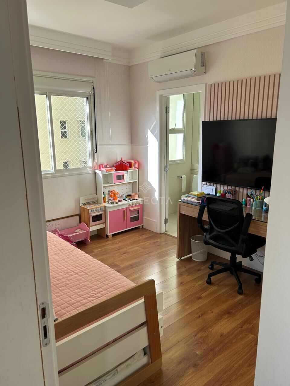 Apartamento à venda com 3 quartos, 202m² - Foto 19