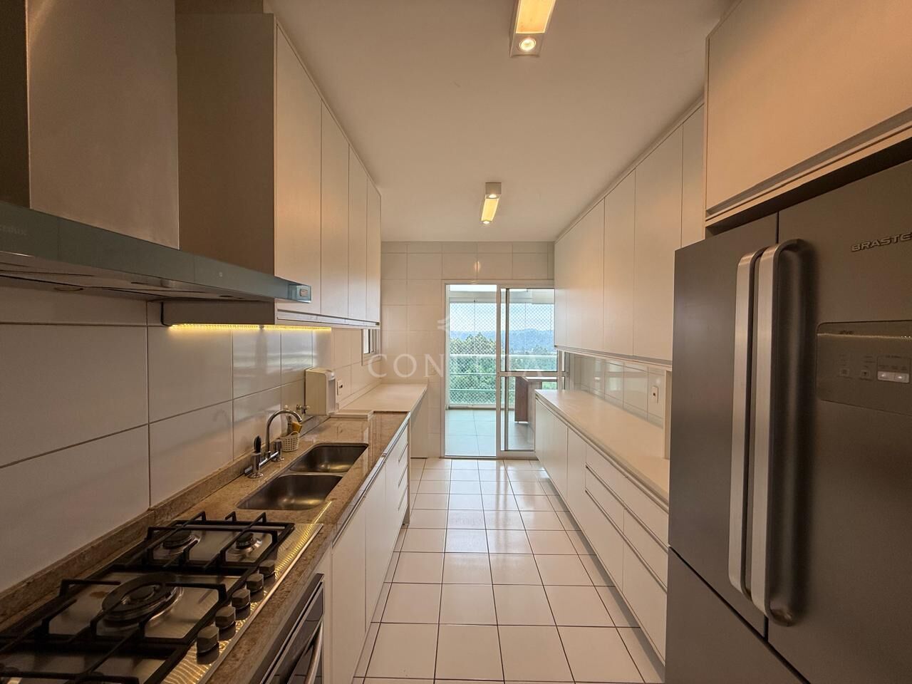 Apartamento, 4 quartos, 202 m² - Foto 1