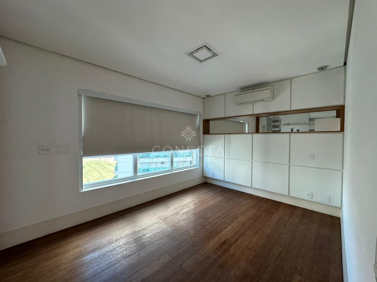 Apartamento para alugar com 3 quartos, 138m² - Foto 13