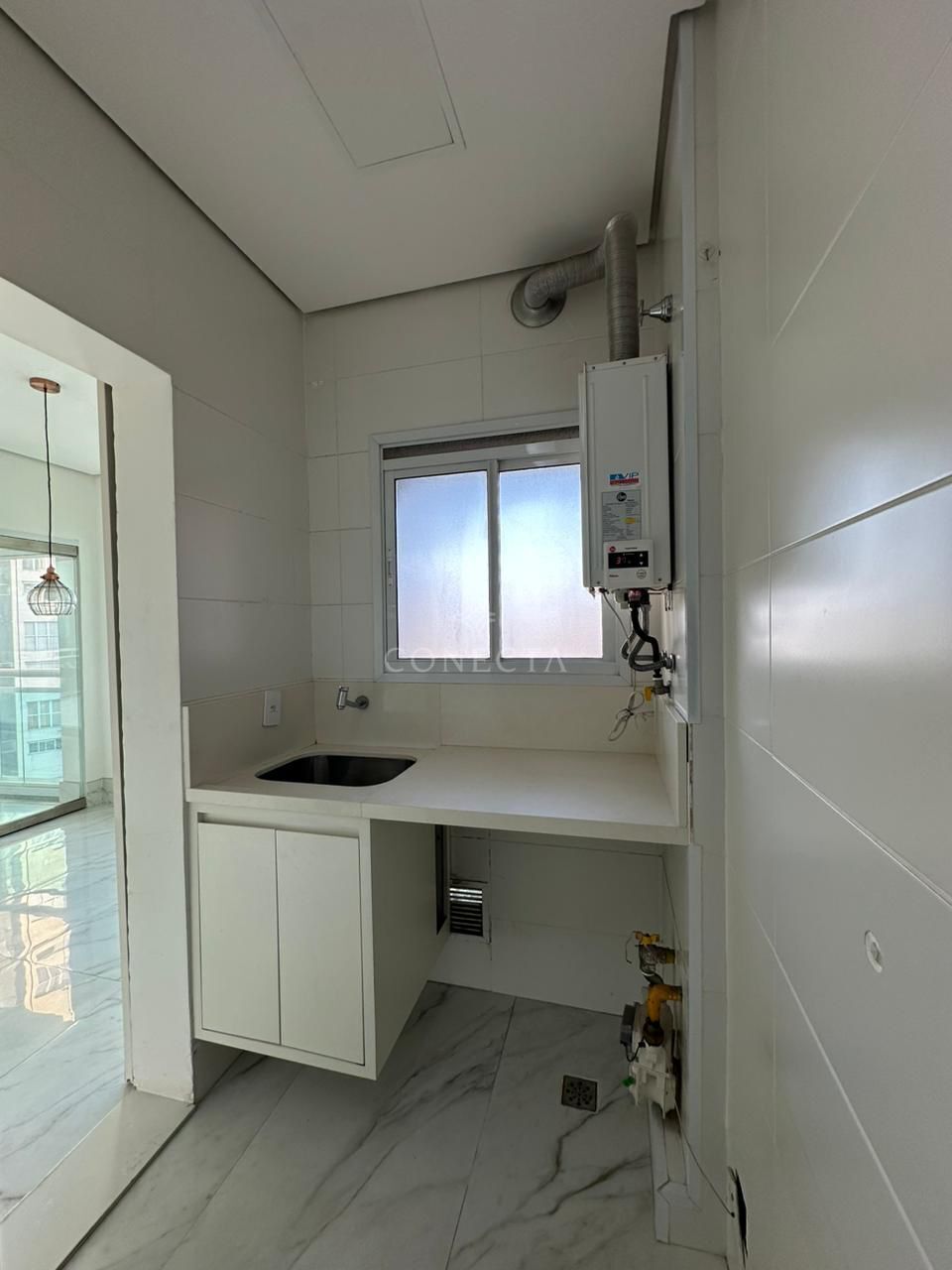 Apartamento para alugar com 3 quartos, 138m² - Foto 6