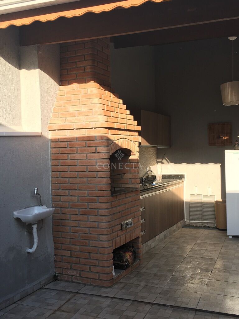 Casa à venda com 3 quartos, 240m² - Foto 3