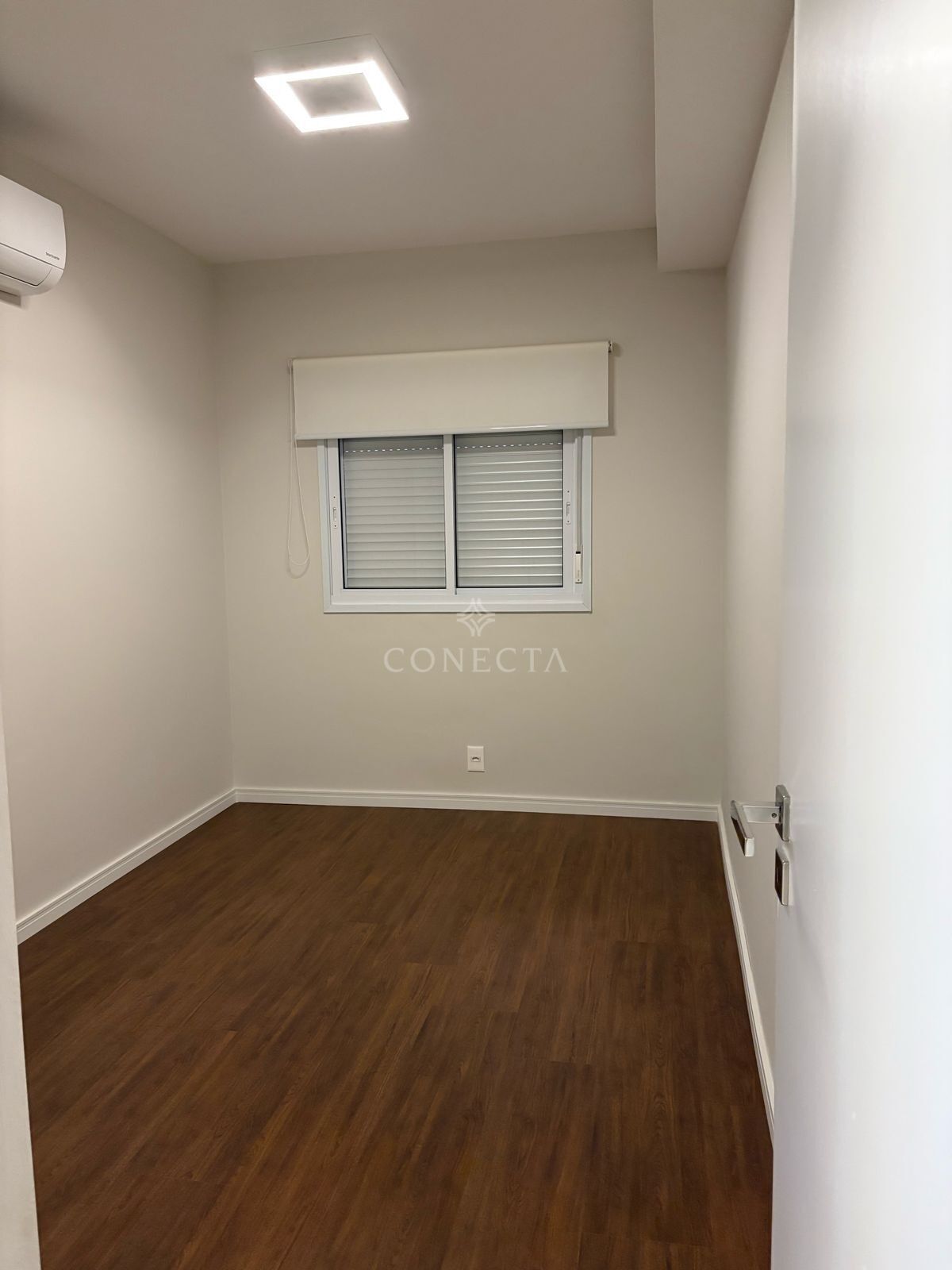 Apartamento para alugar com 3 quartos, 110m² - Foto 12