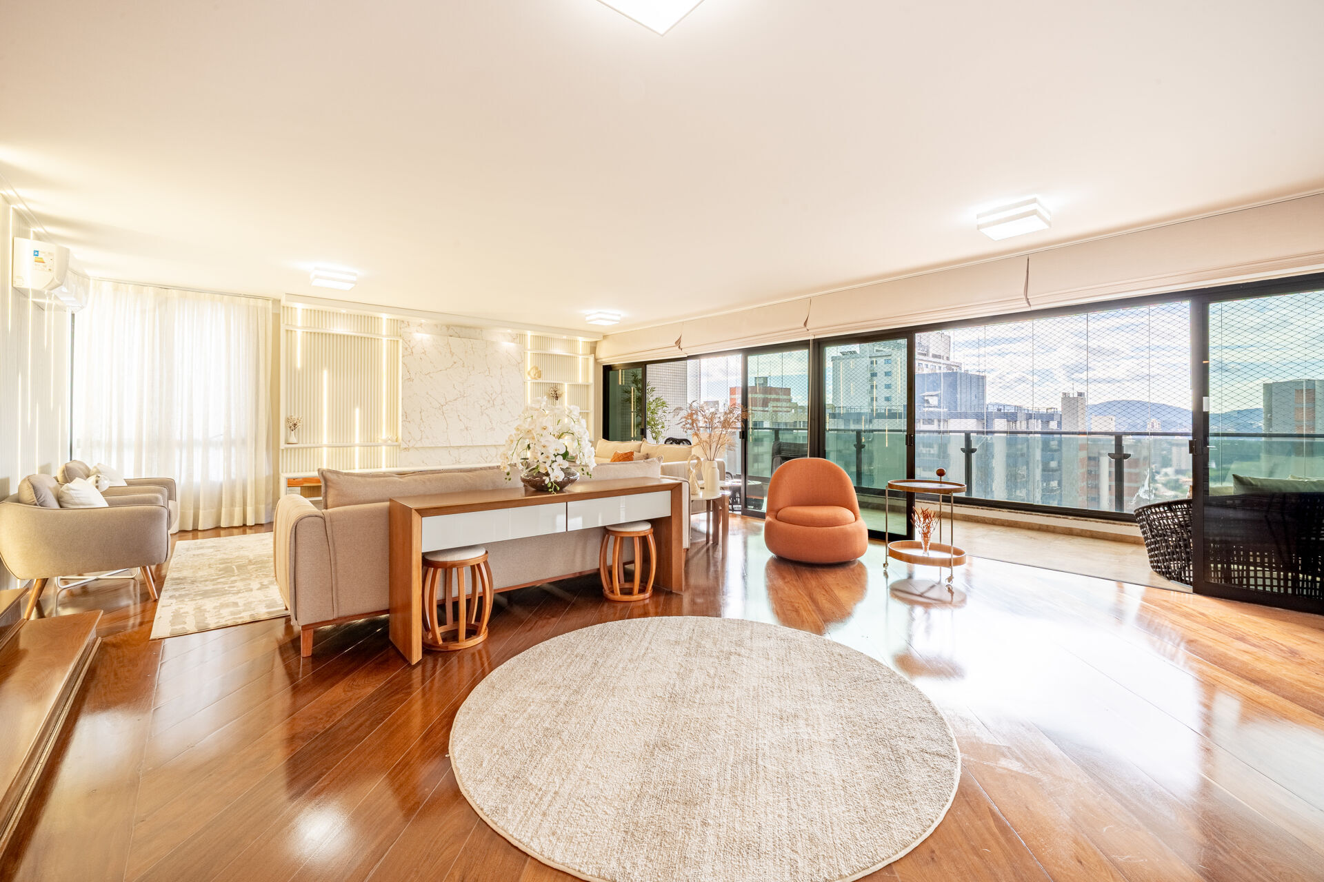 Apartamento, 4 quartos, 296 m² - Foto 1