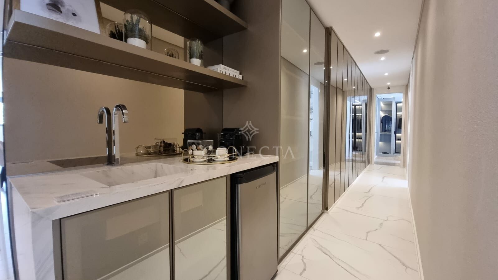 Apartamento à venda com 3 quartos, 175m² - Foto 9