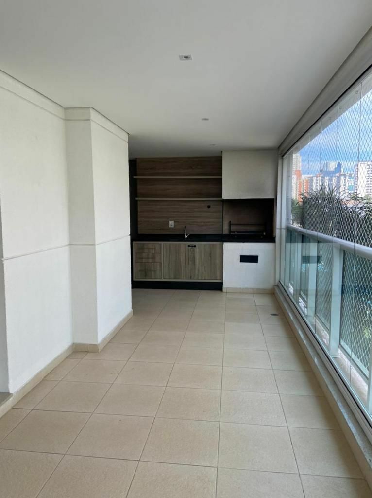 Apartamento para alugar com 3 quartos, 235m² - Foto 9