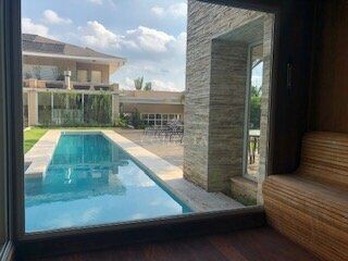 Casa à venda com 4 quartos, 1800m² - Foto 3