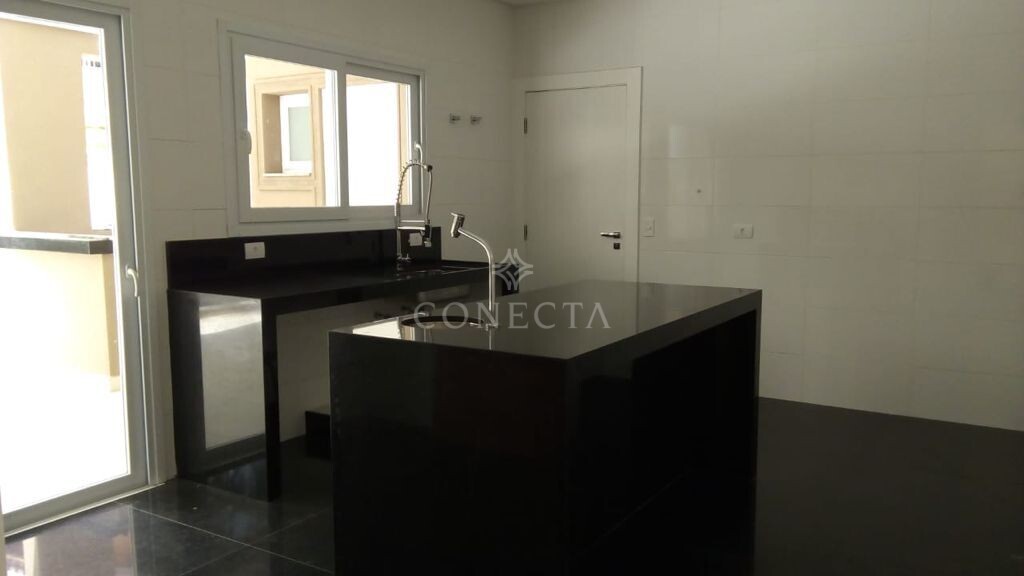 Casa à venda com 4 quartos, 750m² - Foto 12