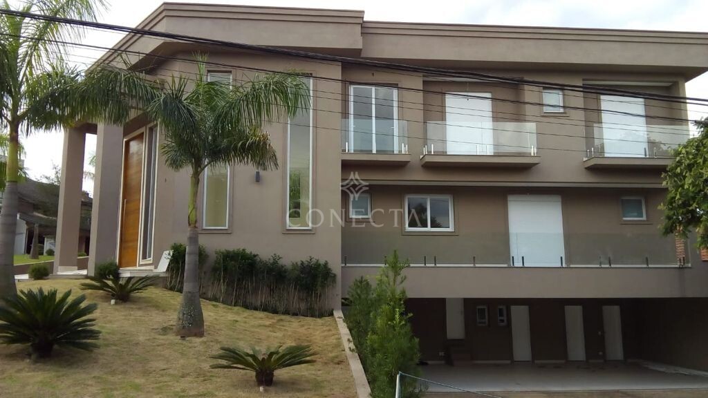 Casa à venda com 4 quartos, 750m² - Foto 1