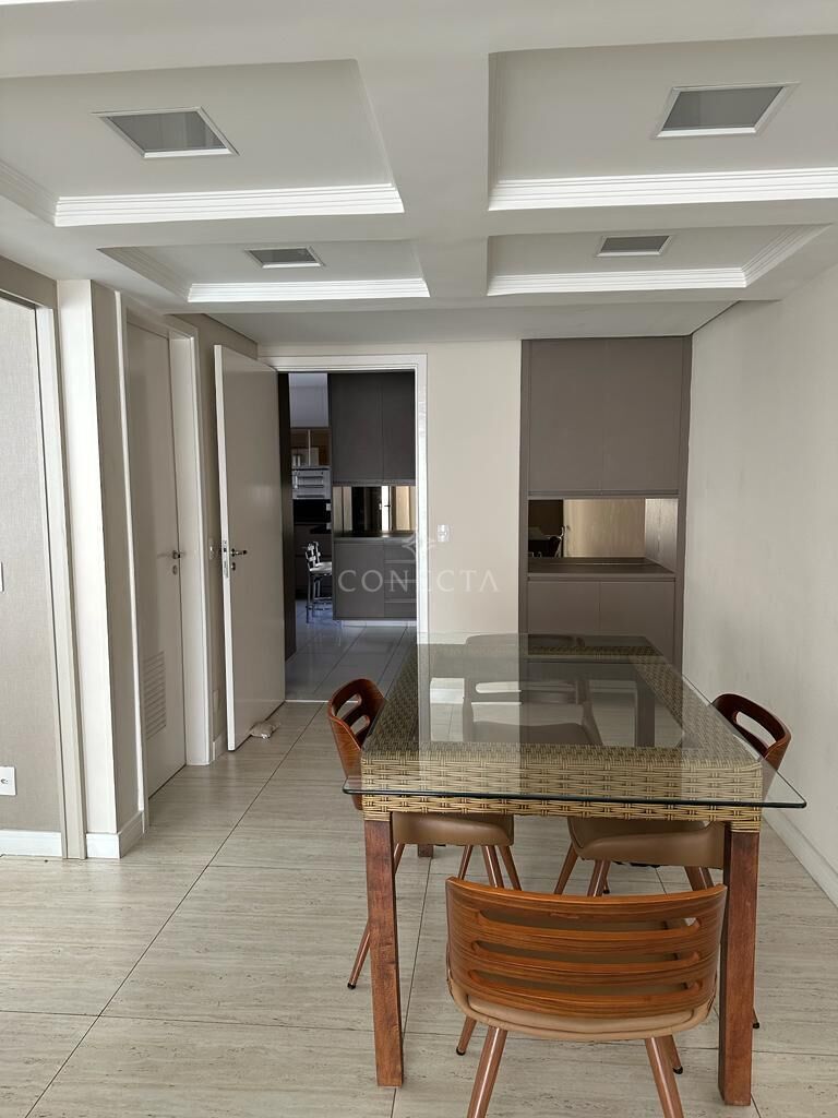 Apartamento para alugar com 3 quartos, 235m² - Foto 17
