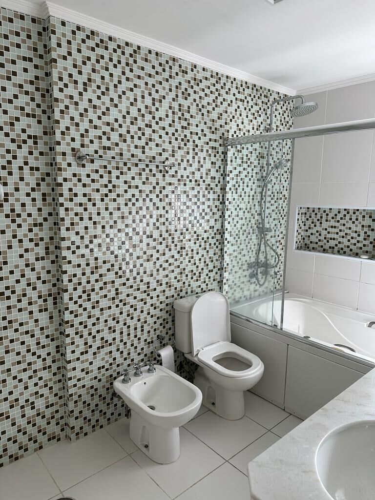 Apartamento para alugar com 3 quartos, 235m² - Foto 13