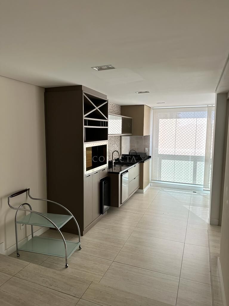 Apartamento para alugar com 3 quartos, 235m² - Foto 16