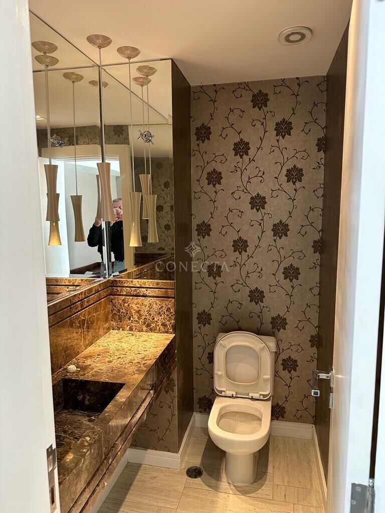 Apartamento para alugar com 3 quartos, 235m² - Foto 3