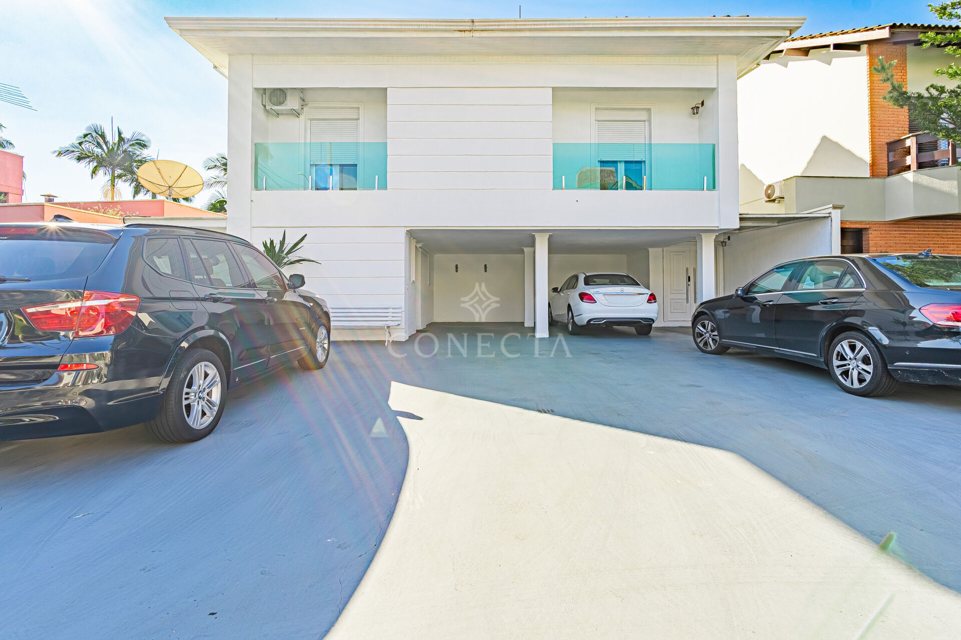 Casa, 4 quartos, 348 m² - Foto 1