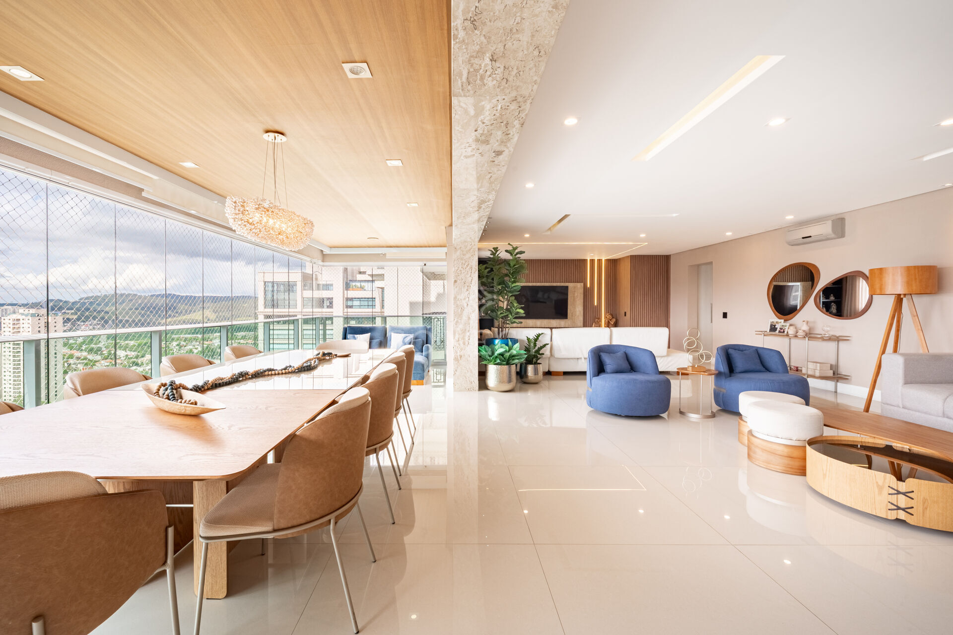 Apartamento, 3 quartos, 212 m² - Foto 1