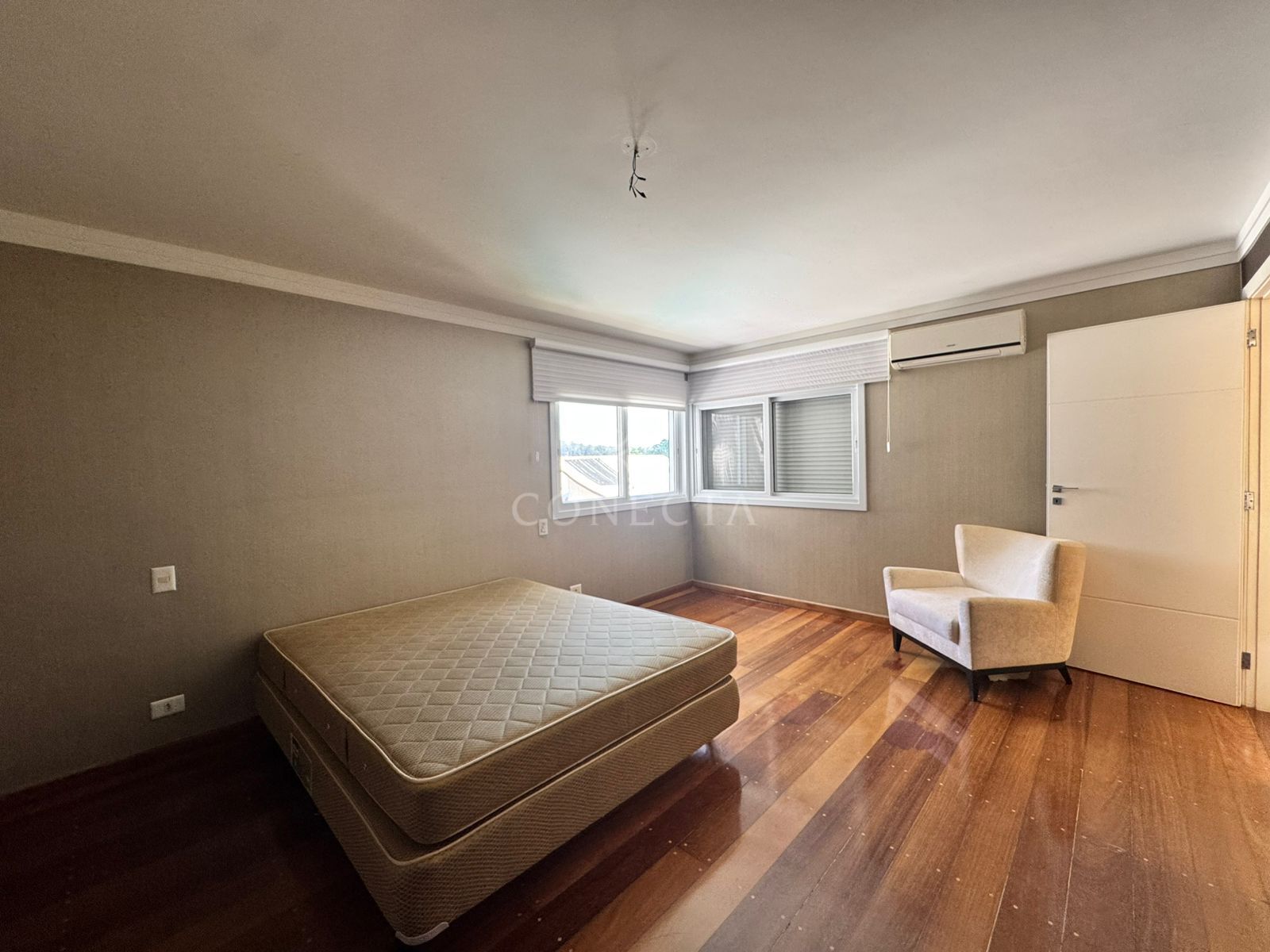 Casa à venda com 4 quartos, 393m² - Foto 15