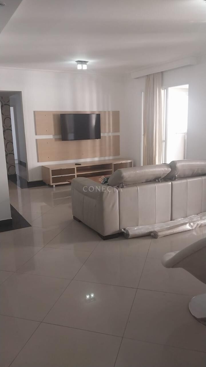 Apartamento para alugar com 3 quartos, 170m² - Foto 1