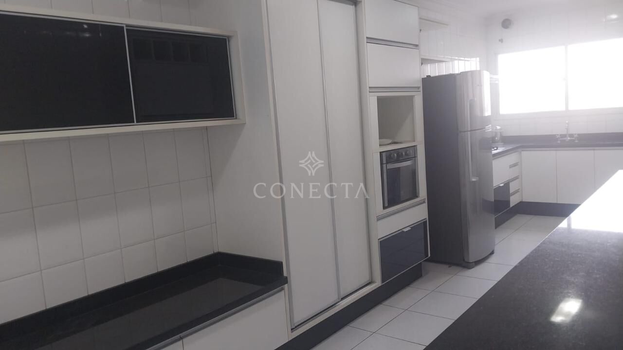 Apartamento para alugar com 3 quartos, 170m² - Foto 5