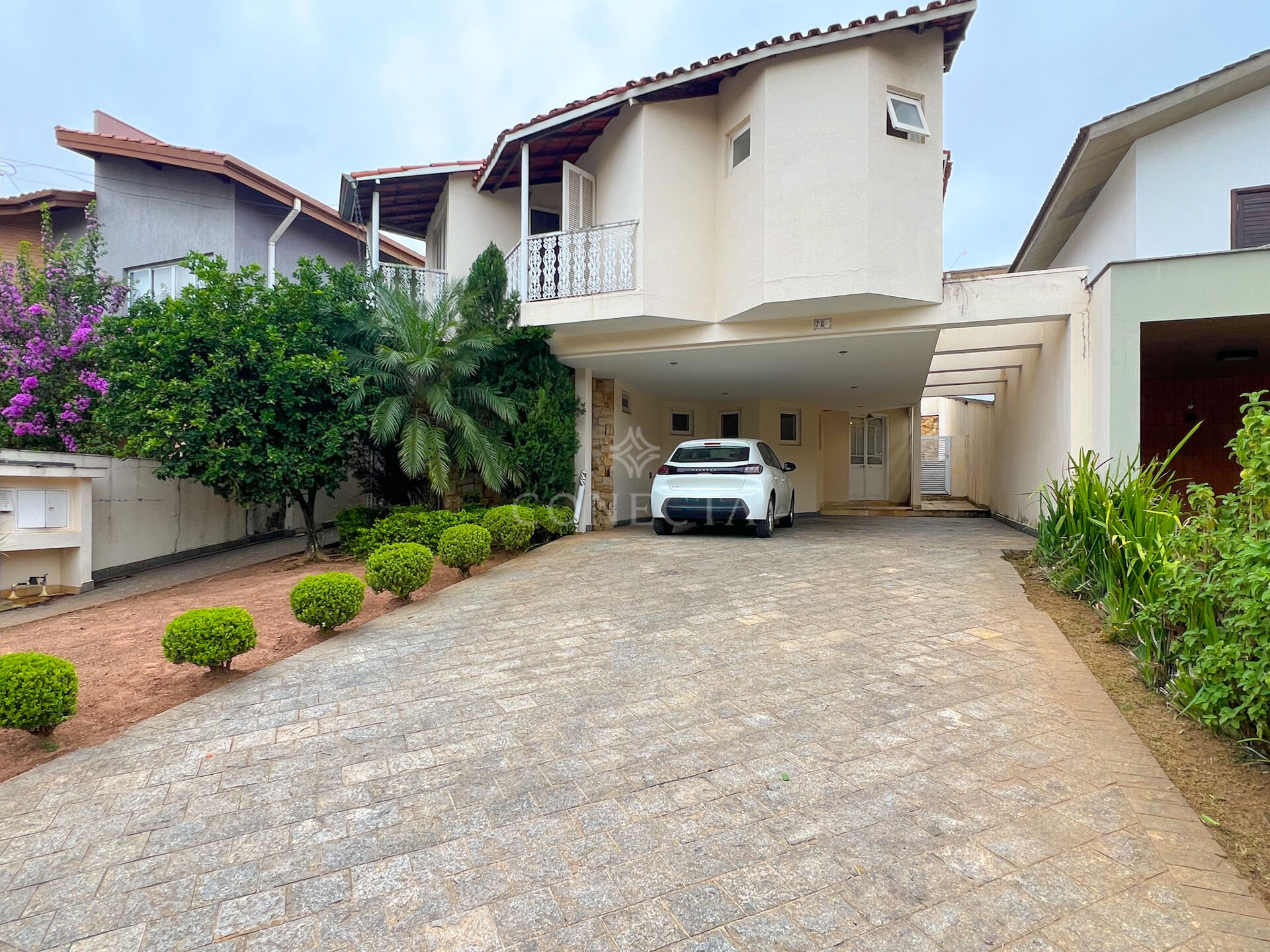 Casa, 4 quartos, 260 m² - Foto 1