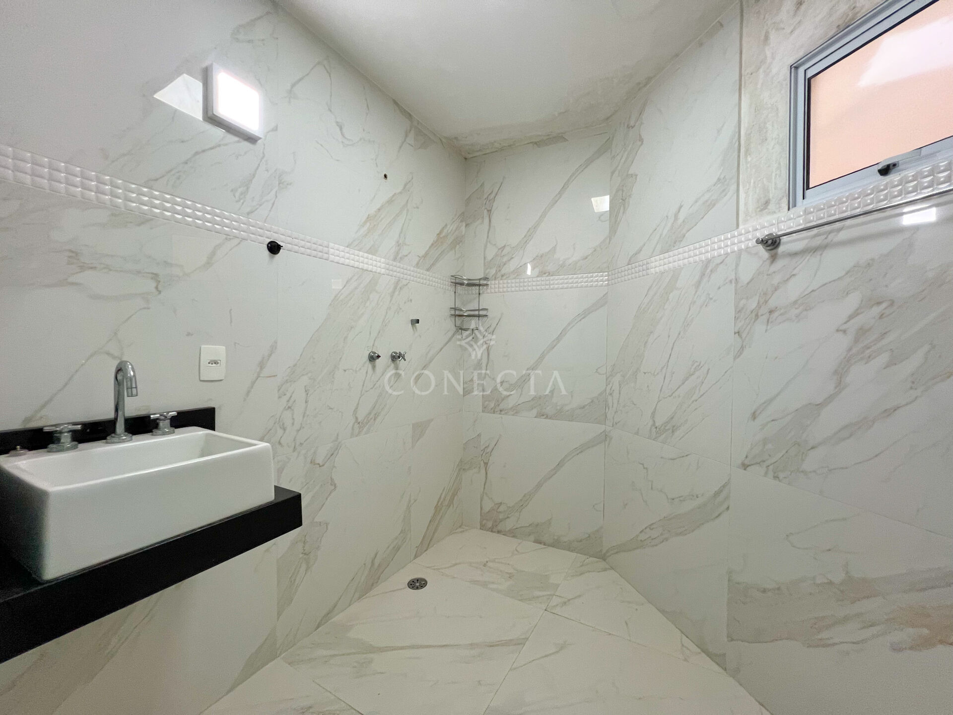 Casa, 4 quartos, 260 m² - Foto 11